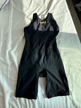 Arena tech suit Carbon Glide close Back 28 black
